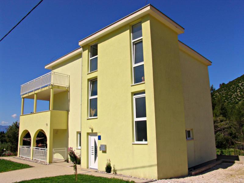 Apartments Dia Zaostrog Exterior photo
