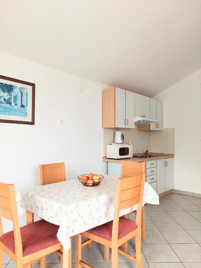 Apartments Dia Zaostrog Exterior photo